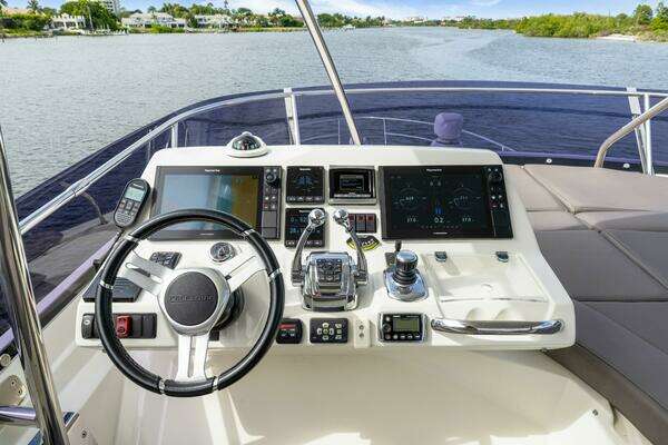 Prestige 560 Yacht For Sale