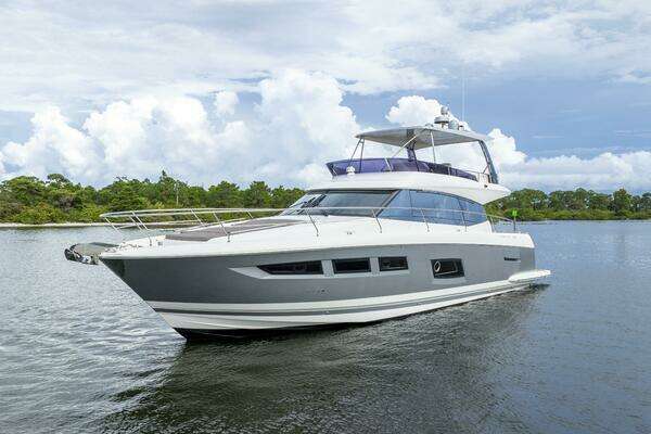 Prestige 560 Yacht For Sale