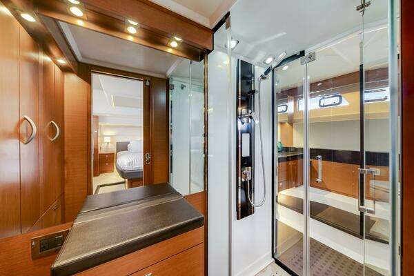 Prestige 560 Yacht For Sale