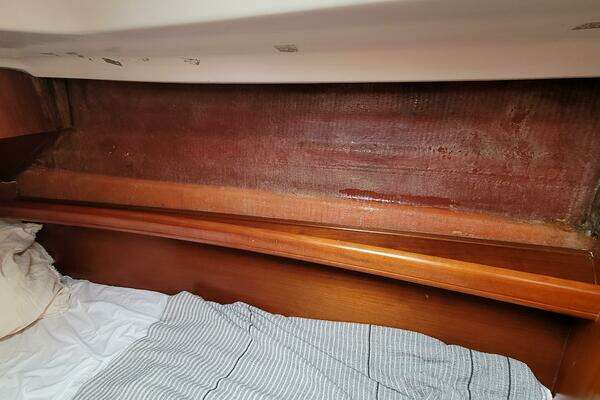 Stravaig 32ft Beneteau Yacht For Sale