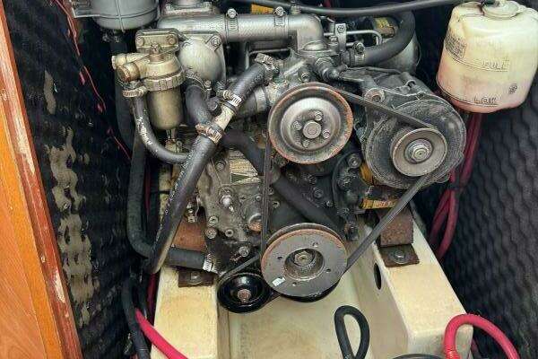 Stravaig 32ft Beneteau Yacht For Sale