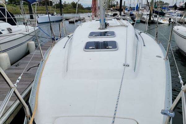 Stravaig 32ft Beneteau Yacht For Sale