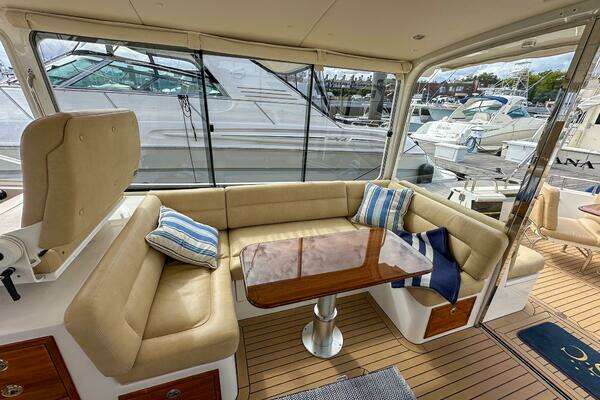 MJM 50z Yacht For Sale