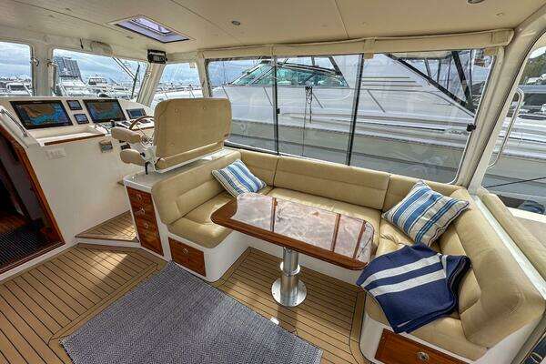 MJM 50z Yacht For Sale