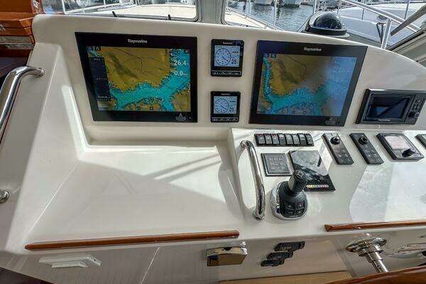 MJM 50z Yacht For Sale