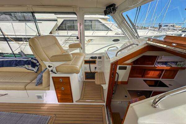 MJM 50z Yacht For Sale