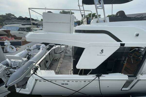 2018 Beneteau 35