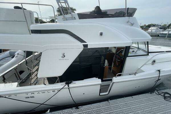 2018 Beneteau 35