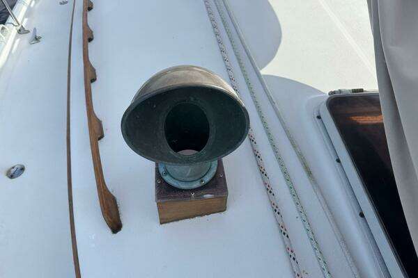 Photo of the 1988 Hinterhoeller 36 "BANSHEE "