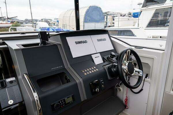 Nimbus C11 Yacht For Sale