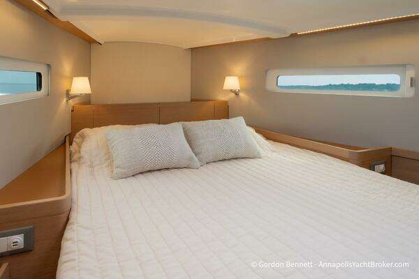 Jeanneau Sun Odyssey 410 Yacht For Sale