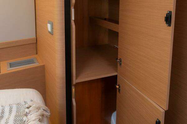 Jeanneau Sun Odyssey 410 Yacht For Sale