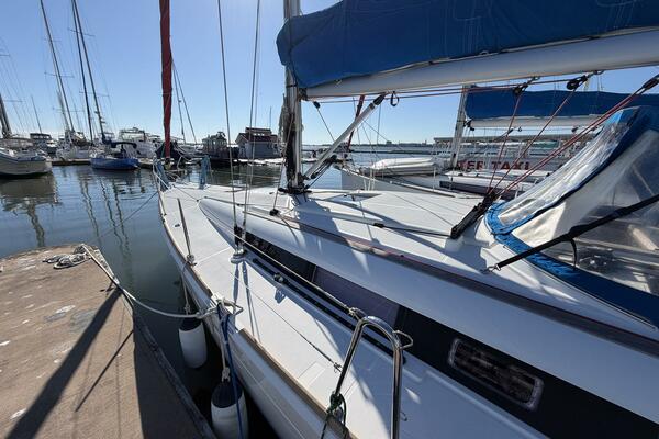 Sea Ranch II 38ft Jeanneau Yacht For Sale