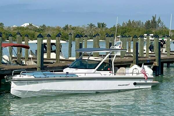 28-ft-Axopar-2024-28 T-Top-Naples Florida United States yacht for sale