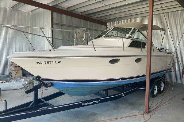 Photo of the 1985 Tiara Sport 2600 Continental