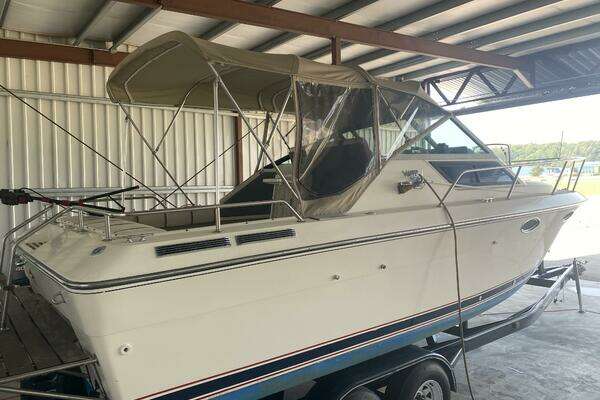 Photo of the 1985 Tiara Sport 2600 Continental