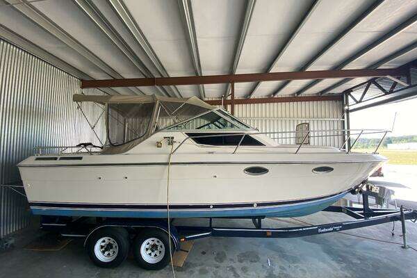 Photo of the 1985 Tiara Sport 2600 Continental