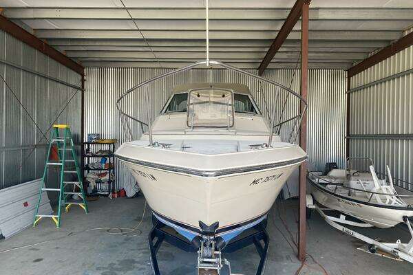 Photo of the 1985 Tiara Sport 2600 Continental