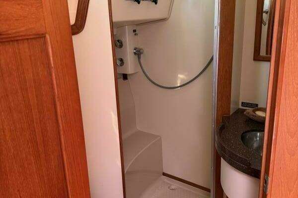 Island Packet 445 Yacht For Sale