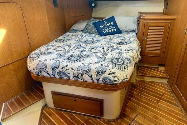 Island Packet 445 Yacht For Sale