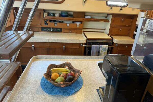 Island Packet 445 Yacht For Sale