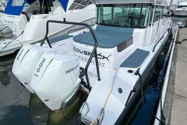 Axopar 37 XC AFT CABIN Yacht For Sale