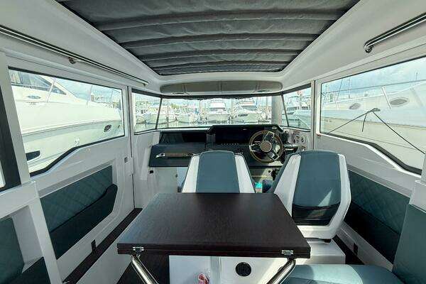 Axopar 37 XC AFT CABIN Yacht For Sale