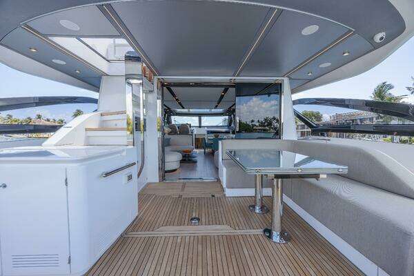 Azimut S8 Yacht For Sale