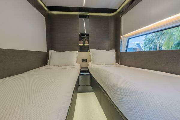 Azimut S8 Yacht For Sale