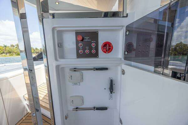 Azimut S8 Yacht For Sale