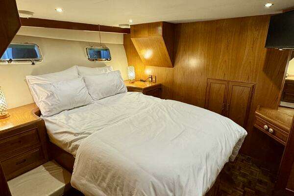 Ocean Alexander 486 Yacht For Sale