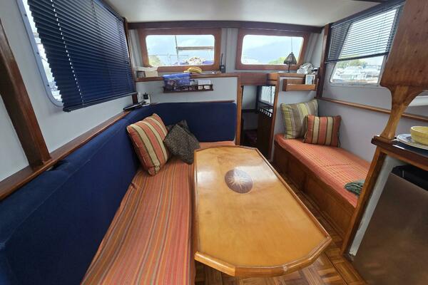 34ft Marine Trader Yacht For Sale