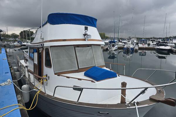 34ft Marine Trader Yacht For Sale