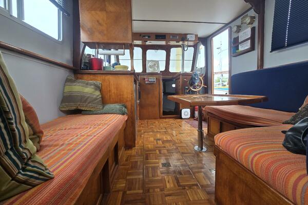 34ft Marine Trader Yacht For Sale