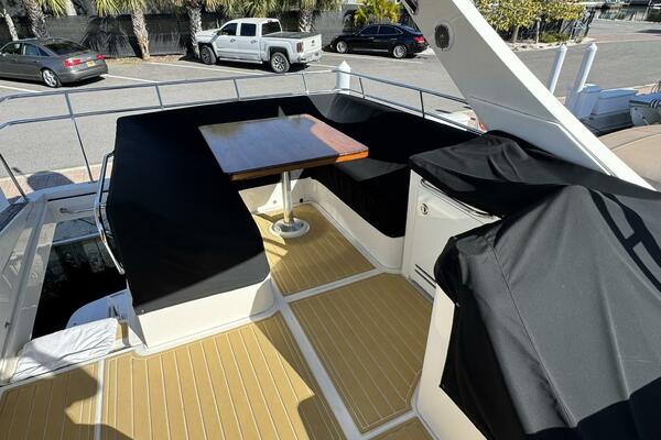 2016 Sea Ray 510 Fly 'Bateau d’Amis' - Flybridge