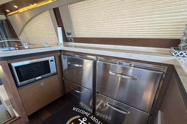 2016 Sea Ray 510 Fly 'Bateau d’Amis' - Galley