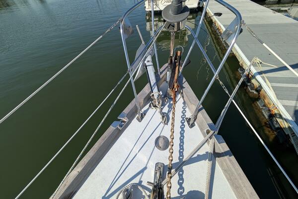 Outrageous 43ft Mason Yacht For Sale