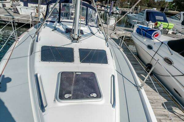 Photo of the 2003 Hunter 356 "Pharma Sea"