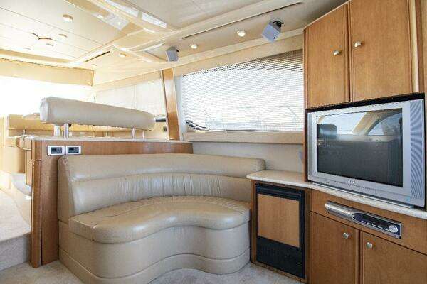 Meridian 411 Sedan Yacht For Sale