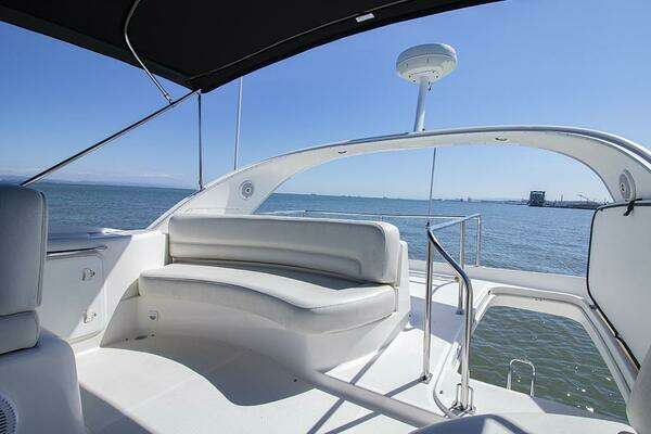 Meridian 411 Sedan Yacht For Sale