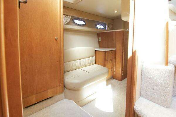 Meridian 411 Sedan Yacht For Sale