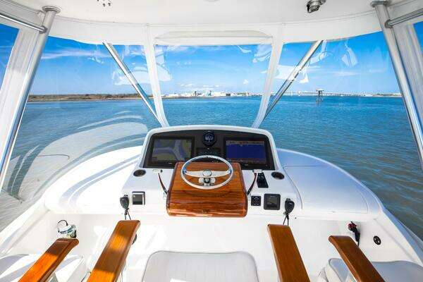 Bertram 35 Flybridge Sportfish Yacht For Sale