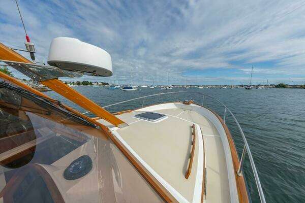 CH Marine Shelter Island Nomad Yacht For Sale