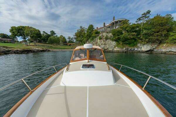 CH Marine Shelter Island Nomad Yacht For Sale