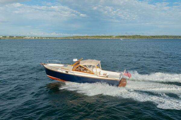 CH Marine Shelter Island Nomad Yacht For Sale