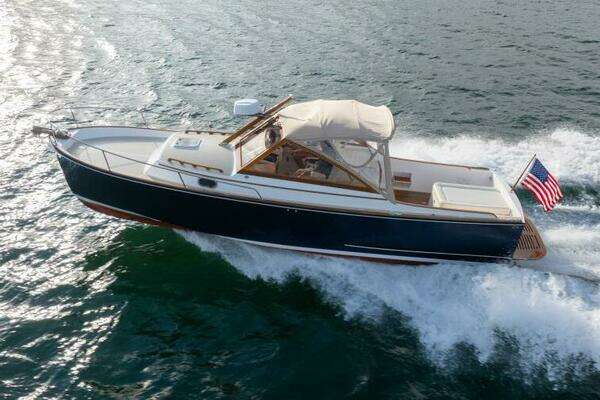 CH Marine Shelter Island Nomad Yacht For Sale