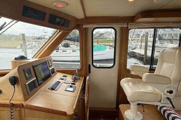 Legacy Yachts 42 Flybridge Yacht For Sale