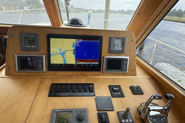 Legacy Yachts 42 Flybridge Yacht For Sale