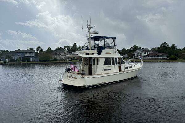 Legacy Yachts 42 Flybridge Yacht For Sale
