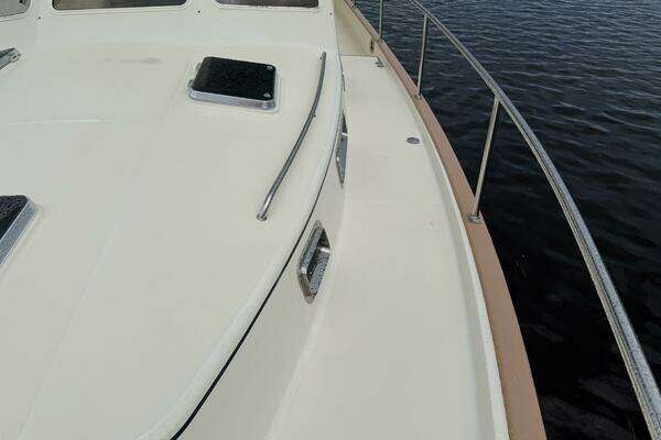 Legacy Yachts 42 Flybridge Yacht For Sale